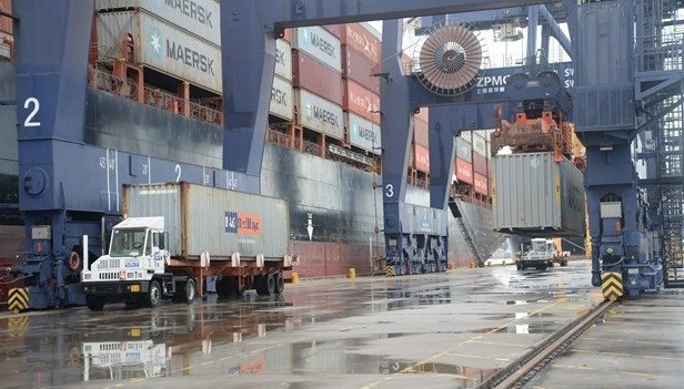 Vietnam's Economy Gradually Recovers and Developes Sustainably Vietnam's Economy Gradually Recovers and Developes Sustainably