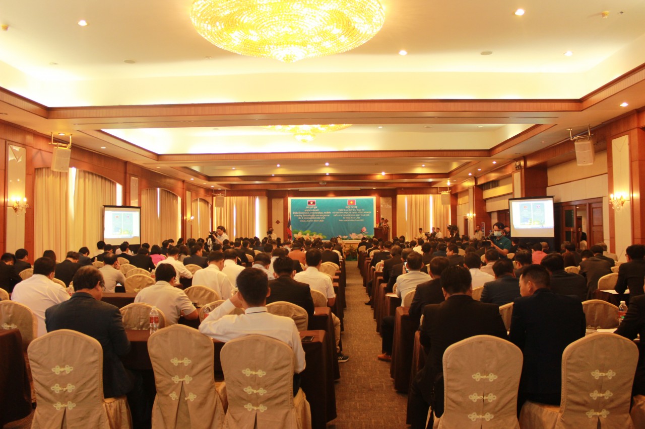 Toàn cảnh hội nghị (Ảnh: Tổng lãnh sự quán Việt Nam tại Pakse). Toàn cảnh hội nghị (Ảnh: Tổng lãnh sự quán Việt Nam tại Pakse).