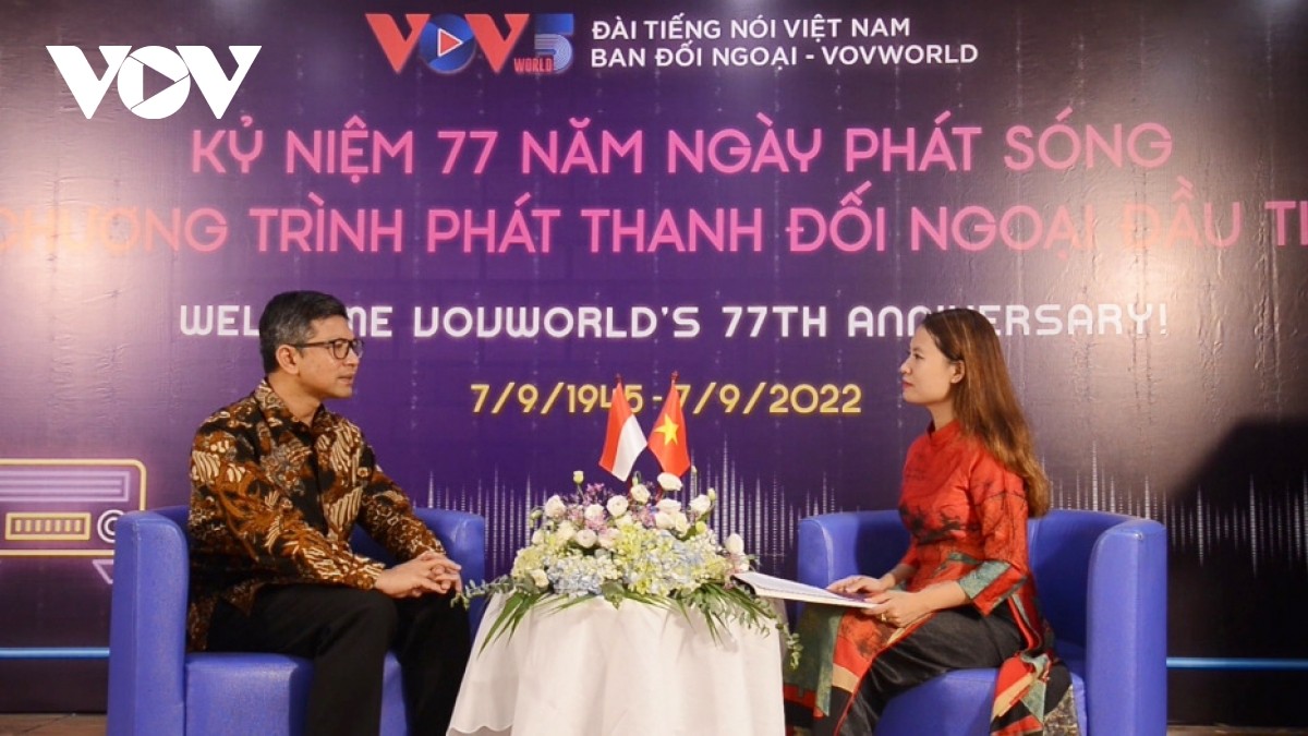 Đại sứ Indonesia Denny Abdi trả lời phỏng vấn phóng viên VOV5 Đại sứ Indonesia Denny Abdi trả lời phỏng vấn phóng viên VOV5