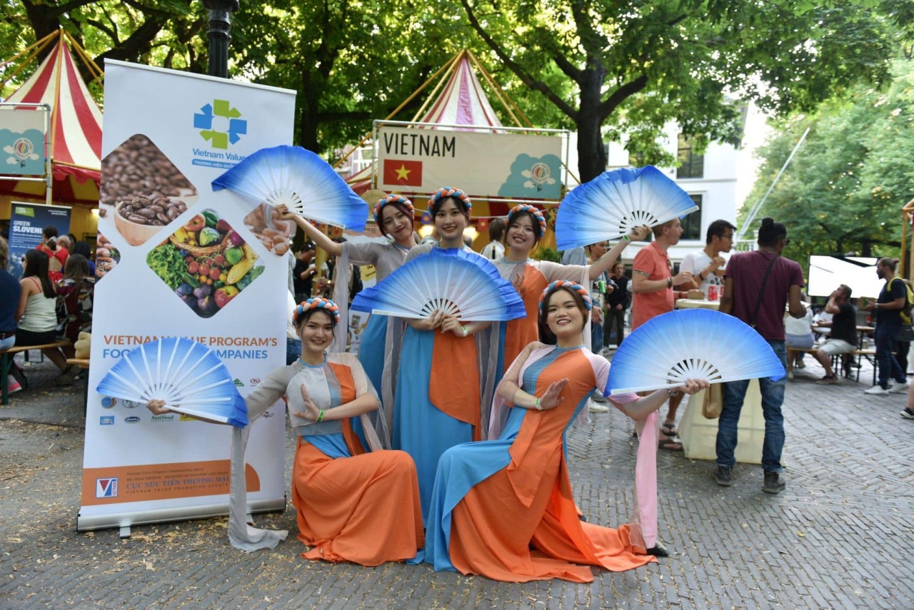 Vietnam at the Embassy Festival in the Netherlands Vietnam at the Embassy Festival in the Netherlands