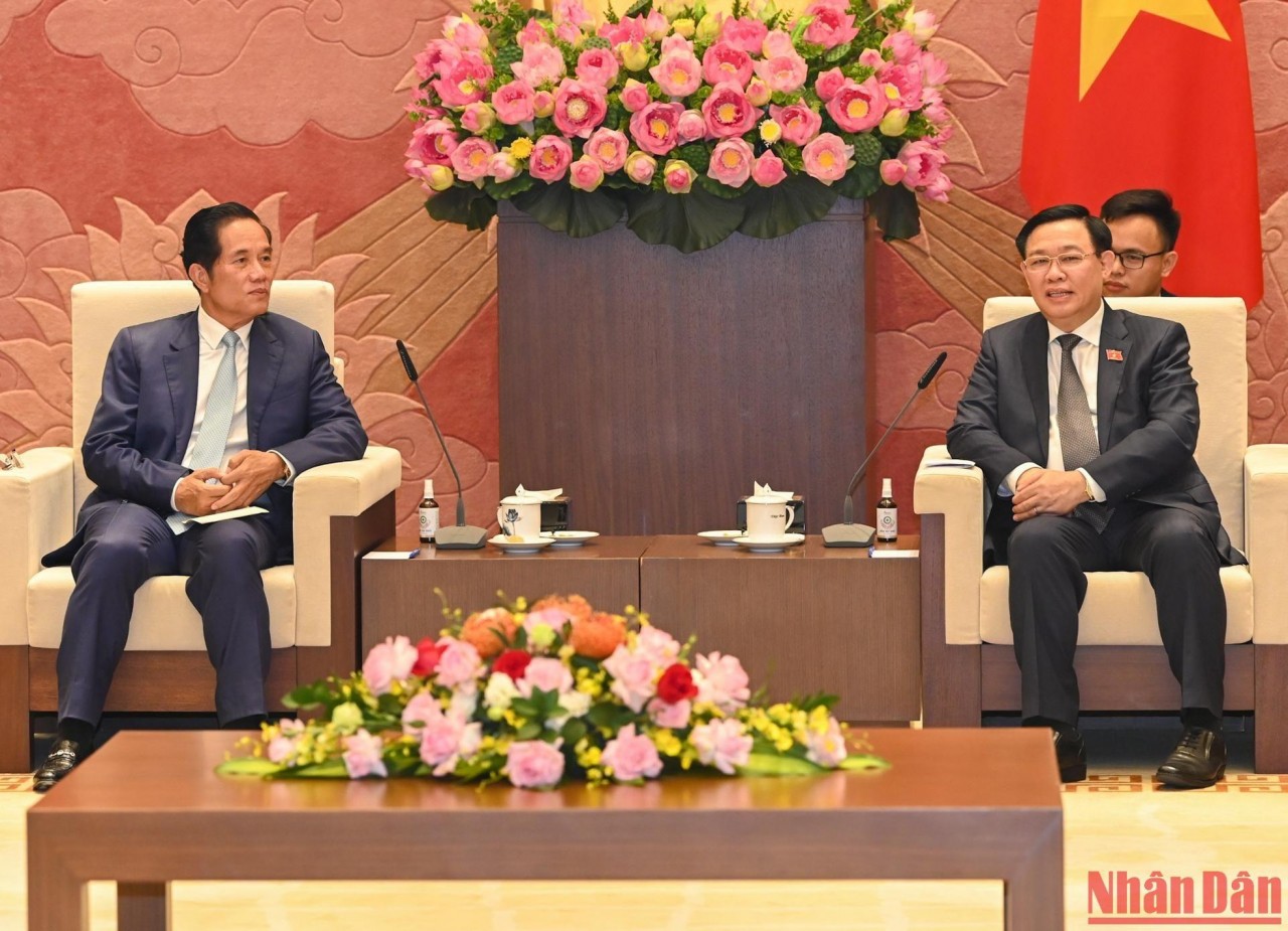 Chủ tịch Quốc hội tiếp đoàn đại biểu cấp cao Thủ đô Phnôm Pênh Chủ tịch Quốc hội tiếp đoàn đại biểu cấp cao Thủ đô Phnôm Pênh