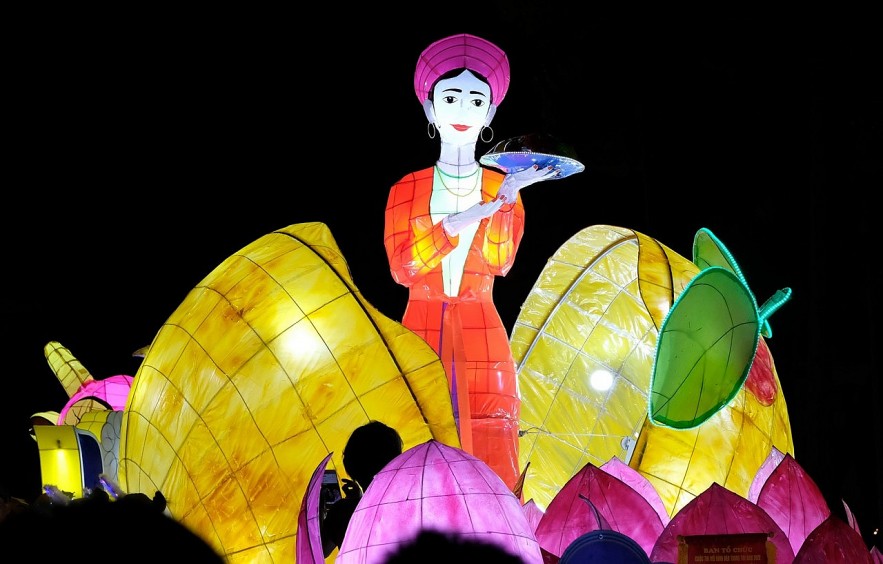 Amazing and Unique Mid-Autumn Festival in Tuyen Quang Amazing and Unique Mid-Autumn Festival in Tuyen Quang