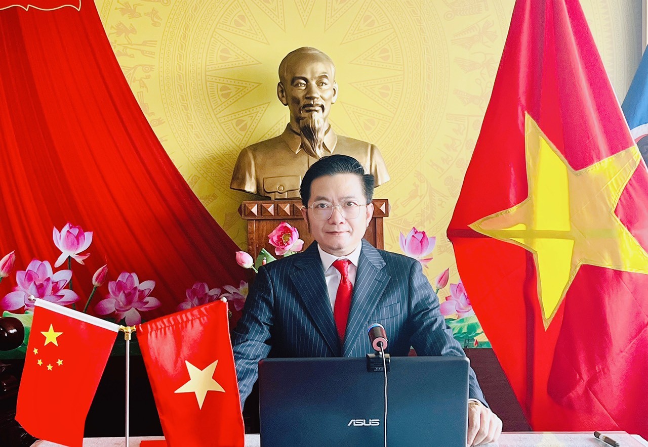 Tỉnh Cao Bằng (Việt Nam) và Khu tự trị dân tộc Choang Quảng Tây (Trung Quốc) tăng cường hợp tác Tỉnh Cao Bằng (Việt Nam) và Khu tự trị dân tộc Choang Quảng Tây (Trung Quốc) tăng cường hợp tác