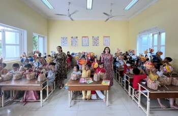 Học tiếng Việt để gìn giữ truyền thống dân tộc