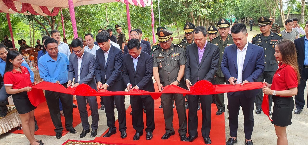 Khánh thành Nhà thờ và lưu giữ hài cốt liệt sĩ quân tình nguyện Việt Nam tại Campuchia Khánh thành Nhà thờ và lưu giữ hài cốt liệt sĩ quân tình nguyện Việt Nam tại Campuchia