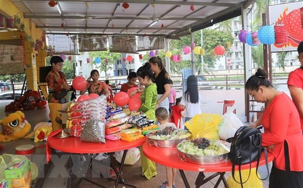 Tết Trung Thu ấm áp của thiếu nhi Việt Nam tại Malaysia và Mỹ | Người Việt bốn phương | Vietnam+ (VietnamPlus) Tết Trung Thu ấm áp của thiếu nhi Việt Nam tại Malaysia và Mỹ | Người Việt bốn phương | Vietnam+ (VietnamPlus)