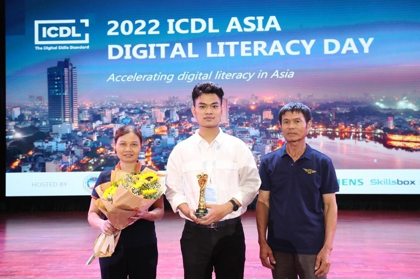 Vietnamese Student to Win First Prize in the Asia Digital Technology Skills Competition Vietnamese Student to Win First Prize in the Asia Digital Technology Skills Competition