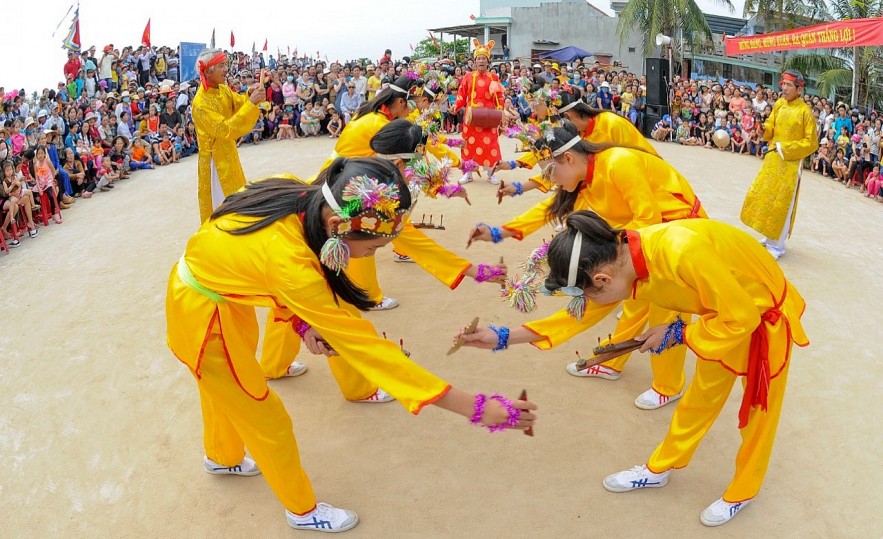 Admiring Sa Huynh With 3,000 Years Of Culture Admiring Sa Huynh With 3,000 Years Of Culture