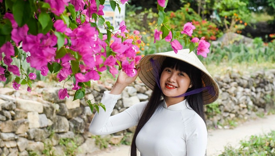 Admiring Sa Huynh With 3,000 Years Of Culture Admiring Sa Huynh With 3,000 Years Of Culture