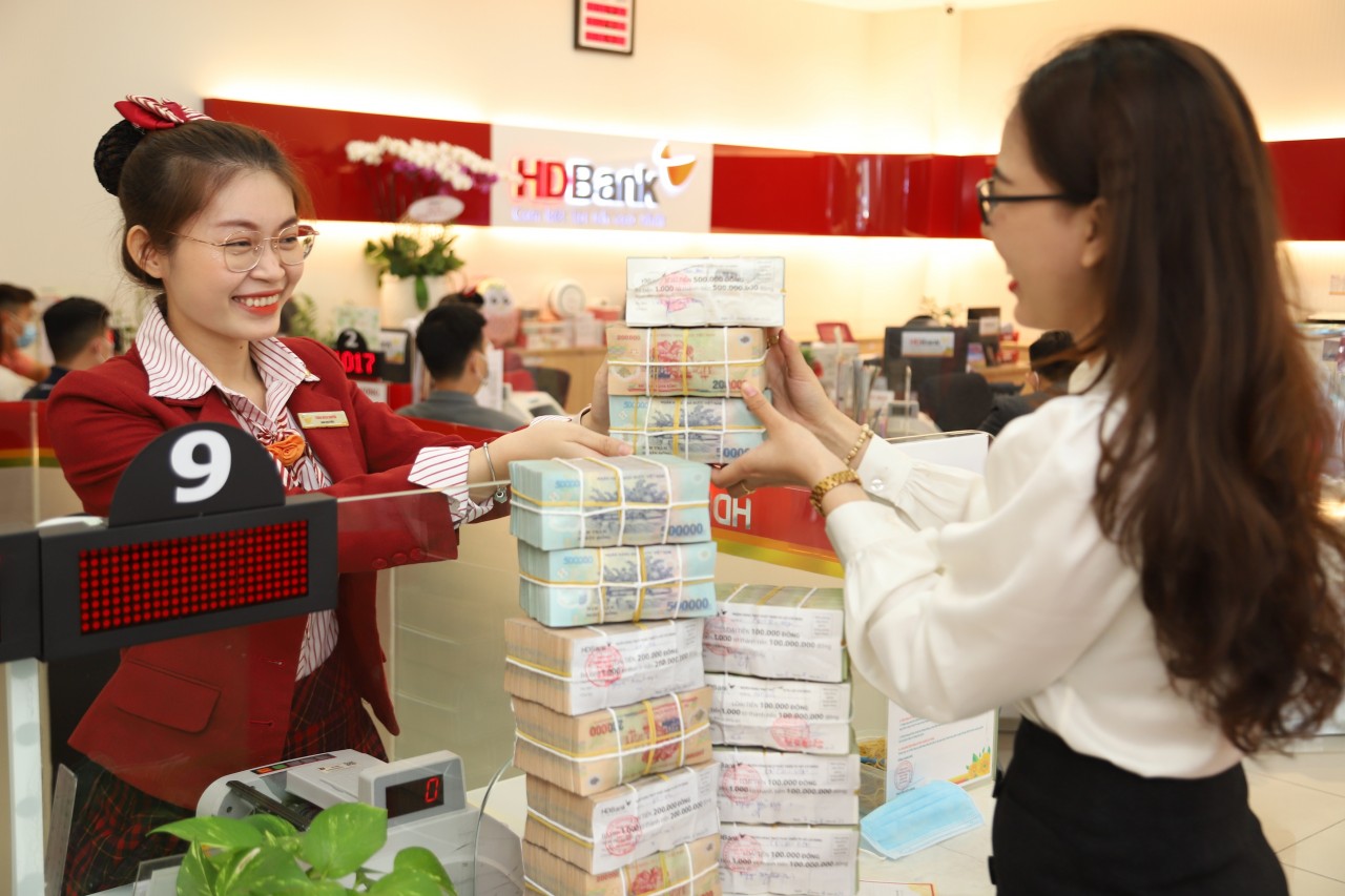 Ngân hàng đẩy mạnh giải ngân gói hỗ trợ lãi suất 40.000 tỷ Ngân hàng đẩy mạnh giải ngân gói hỗ trợ lãi suất 40.000 tỷ