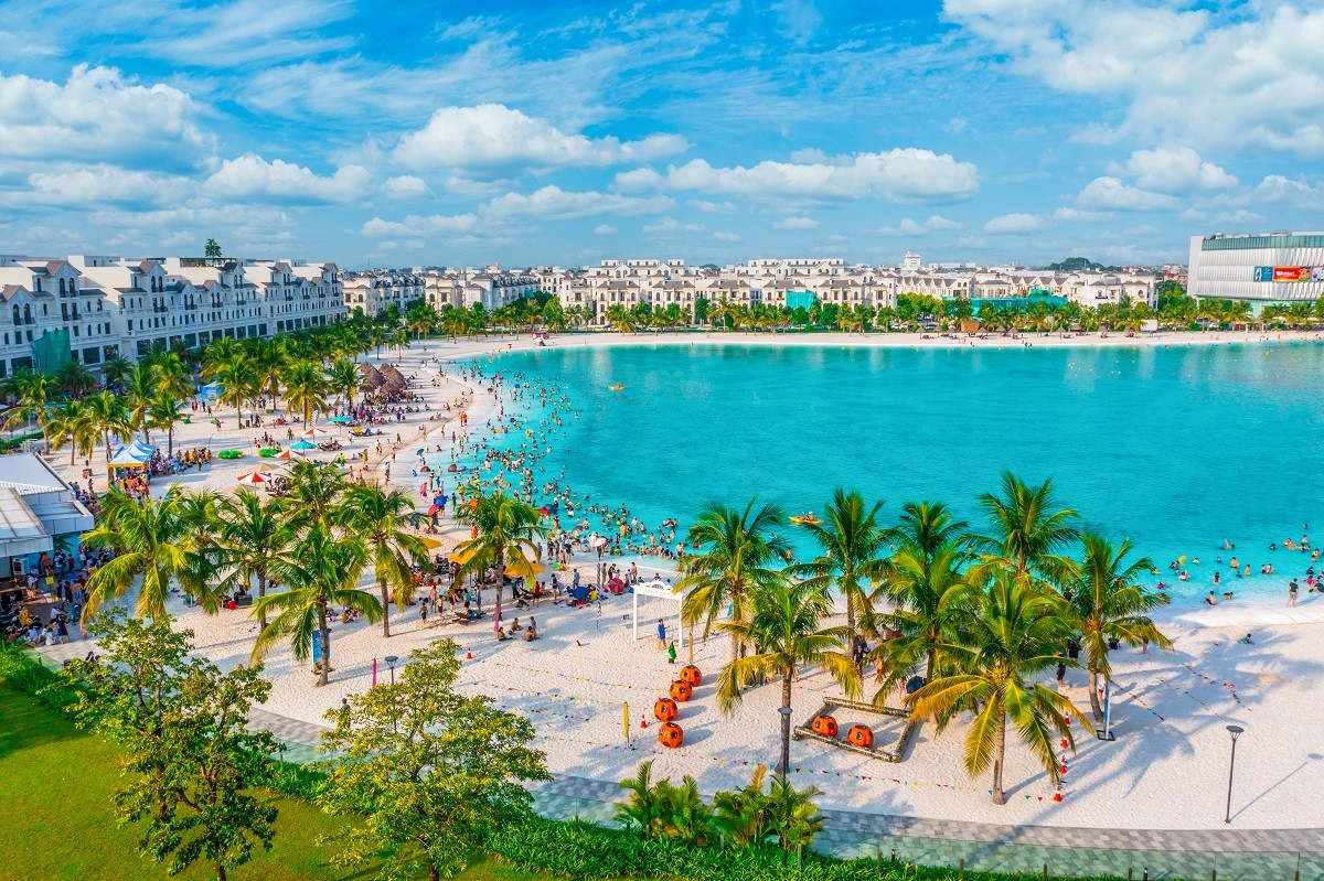 Siêu quần thể đô thị biển rộng 1.200 ha của Vinhomes “đắt giá” bởi những mảng xanh khổng lồ. Siêu quần thể đô thị biển rộng 1.200 ha của Vinhomes “đắt giá” bởi những mảng xanh khổng lồ.