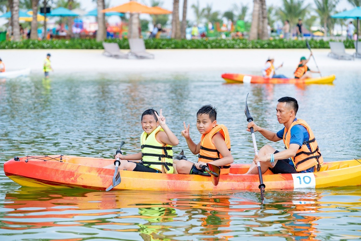 Chuỗi lễ hội Summer Dream ở “siêu quần thể đô thị biển” là mùa hè đáng nhớ với trẻ nhỏ. Chuỗi lễ hội Summer Dream ở “siêu quần thể đô thị biển” là mùa hè đáng nhớ với trẻ nhỏ.