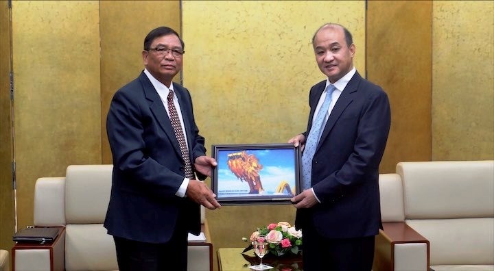 Đà Nẵng và Sekong (Lào) tăng cường hợp tác về giáo dục, đào tạo nguồn nhân lực Đà Nẵng và Sekong (Lào) tăng cường hợp tác về giáo dục, đào tạo nguồn nhân lực