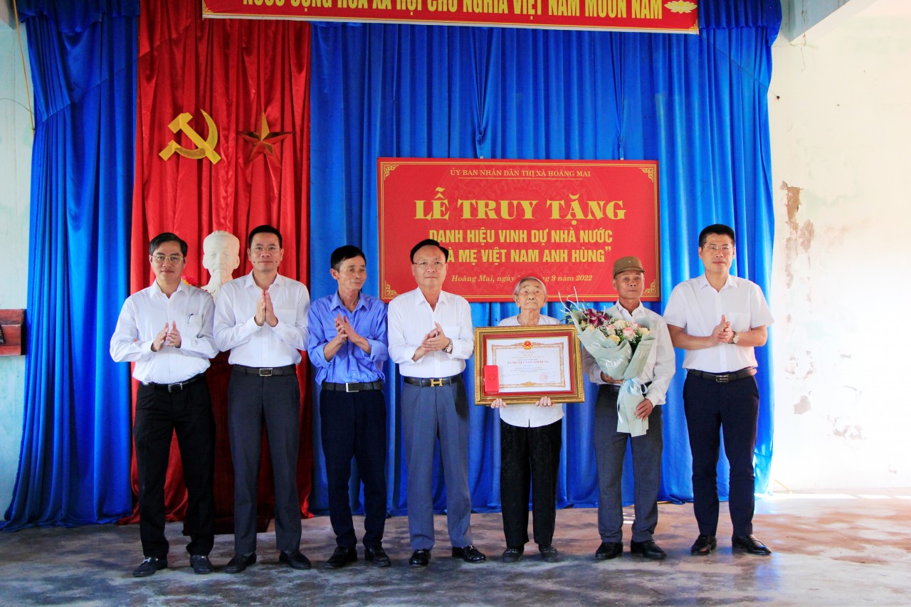 Nghệ An tổ chức truy tặng danh hiệu “Bà mẹ Việt Nam anh hùng” Nghệ An tổ chức truy tặng danh hiệu “Bà mẹ Việt Nam anh hùng”