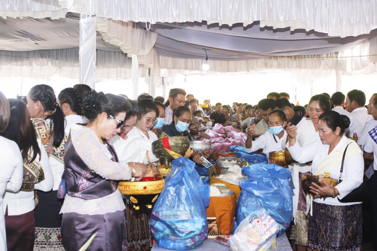 Đại lễ cầu siêu các anh hùng liệt sỹ Việt Nam - Lào: Xin đón nhận lòng thành và tình đoàn kết Đại lễ cầu siêu các anh hùng liệt sỹ Việt Nam - Lào: Xin đón nhận lòng thành và tình đoàn kết