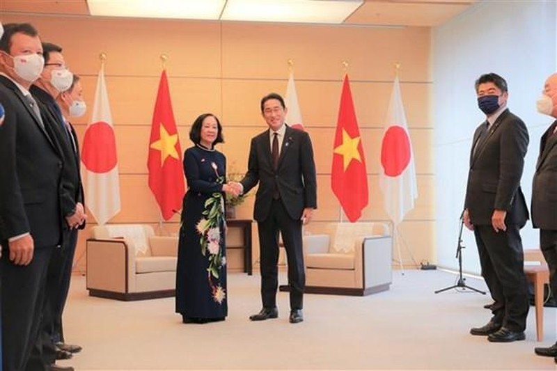 Politburo member, Secretary of the Communist Party of Vietnam Central Committee and Chairwoman of its Organisation Commission Truong Thi Mai (L) meets with President of the Liberal Democratic Party of Japan (LDP) and PM Kishida Fumio. Photo: VNA Politburo member, Secretary of the Communist Party of Vietnam Central Committee and Chairwoman of its Organisation Commission Truong Thi Mai (L) meets with President of the Liberal Democratic Party of Japan (LDP) and PM Kishida Fumio. Photo: VNA