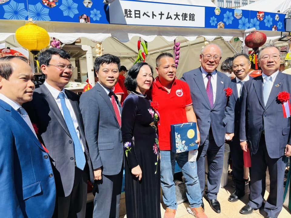 Delegates visit a Pho booth at the 2022 Vietnam Festival in Sapporo. Source: Pho 77 Delegates visit a Pho booth at the 2022 Vietnam Festival in Sapporo. Source: Pho 77