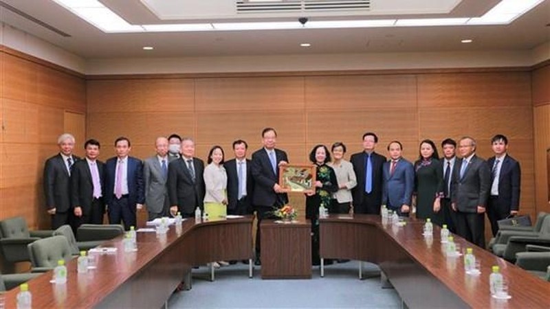 Truong Thi Mai meets with Chairman of the Presidium of the Japanese Communist Party Central Committee Shii Kazuo. Photo: VNA Truong Thi Mai meets with Chairman of the Presidium of the Japanese Communist Party Central Committee Shii Kazuo. Photo: VNA
