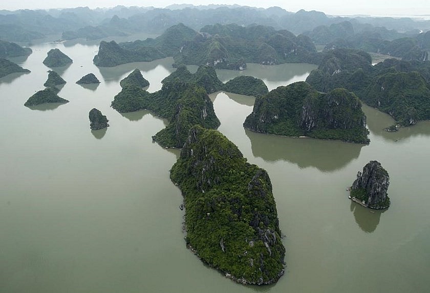Ha Long Bay as seen from a seaplane. Photo credit: Reuters Ha Long Bay as seen from a seaplane. Photo credit: Reuters