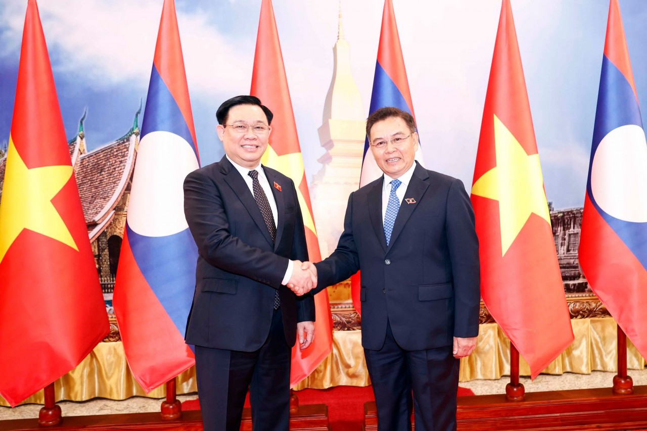 Quan hệ Quốc hội Việt Nam - Lào: Như anh em trong một gia đình Quan hệ Quốc hội Việt Nam - Lào: Như anh em trong một gia đình