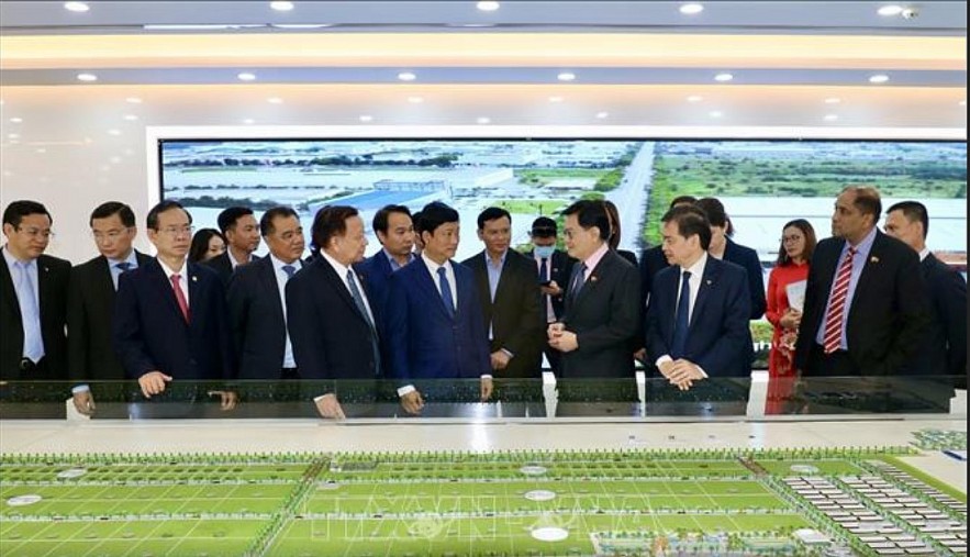 Singaporean Deputy PM Hails VSIP Model Singaporean Deputy PM Hails VSIP Model