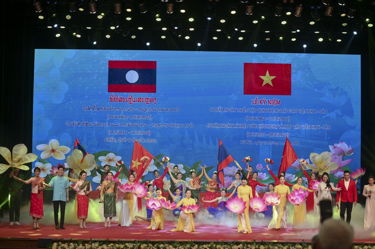 Những kết quả nổi bật trong quan hệ Việt - Lào giai đoạn 2017-2022 Những kết quả nổi bật trong quan hệ Việt - Lào giai đoạn 2017-2022
