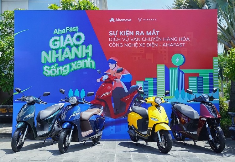 Lễ ra mắt Dịch vụ Vận chuyển hàng hóa trên nền tảng công nghệ bằng xe máy điện Lễ ra mắt Dịch vụ Vận chuyển hàng hóa trên nền tảng công nghệ bằng xe máy điện