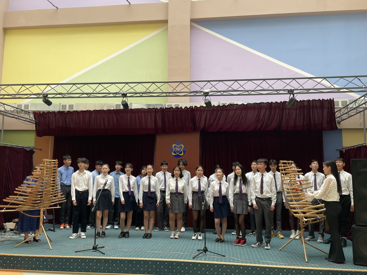 Ngôi trường mang tên Chủ tịch Hồ Chí Minh ở thủ đô Ulan Bator, Mông Cổ Ngôi trường mang tên Chủ tịch Hồ Chí Minh ở thủ đô Ulan Bator, Mông Cổ