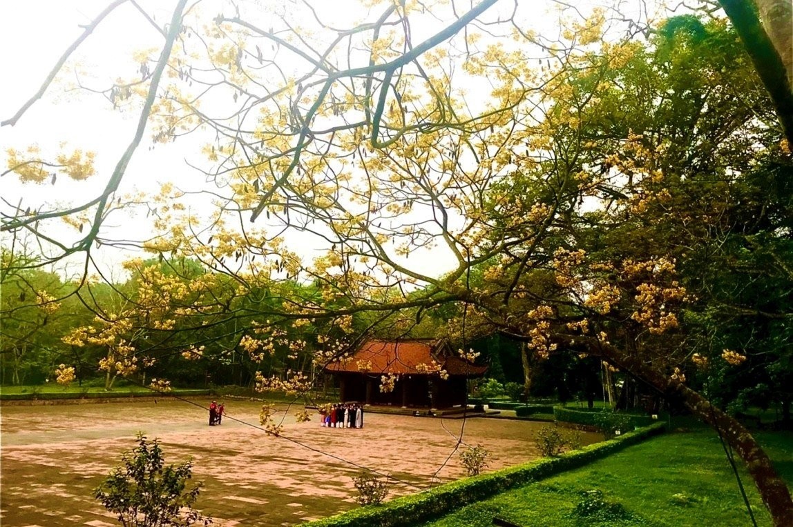 Hào khí Lam Sơn tỏa rạng trường tồn cùng khí phách dân tộc ! Hào khí Lam Sơn tỏa rạng trường tồn cùng khí phách dân tộc !