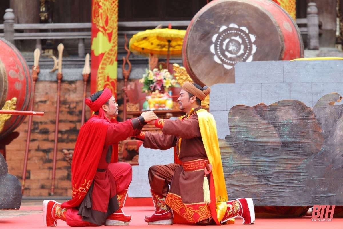 Hào khí Lam Sơn tỏa rạng trường tồn cùng khí phách dân tộc ! Hào khí Lam Sơn tỏa rạng trường tồn cùng khí phách dân tộc !