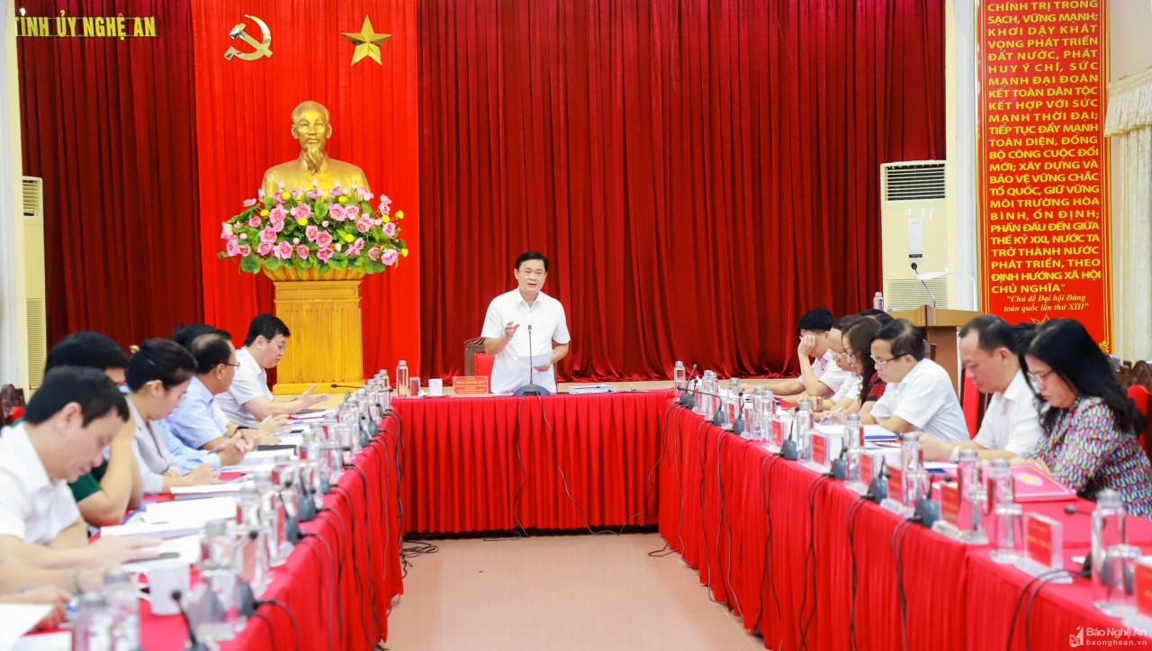 Nghệ An đã và đang tiếp nhận đào tạo khoảng 1.200 cán bộ, sinh viên Lào Nghệ An đã và đang tiếp nhận đào tạo khoảng 1.200 cán bộ, sinh viên Lào