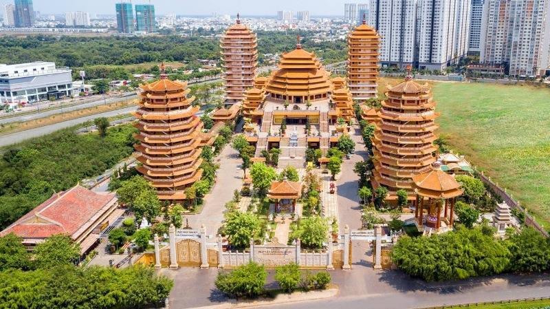 Pháp viện Minh Đăng Quang nhìn từ trên cao (Ảnh sưu tầm). Pháp viện Minh Đăng Quang nhìn từ trên cao (Ảnh sưu tầm).