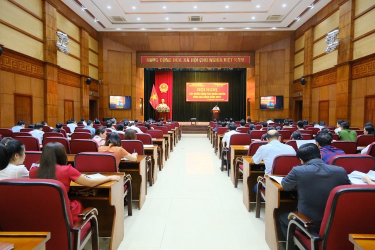 Toàn cảnh Hội nghị tập huấn công tác Nhân quyền năm 2022 tại tỉnh Cao Bằng. Toàn cảnh Hội nghị tập huấn công tác Nhân quyền năm 2022 tại tỉnh Cao Bằng.
