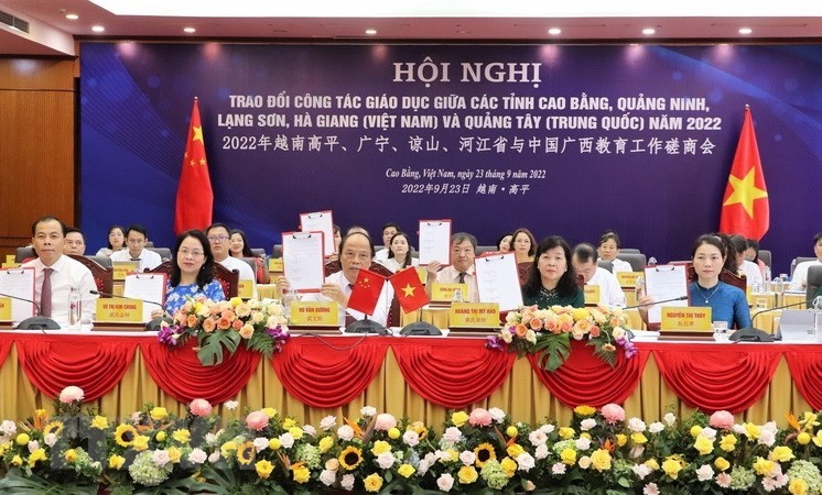 Tăng cường hợp tác giáo dục 4 tỉnh biên giới Việt Nam và Quảng Tây | Giáo dục | Vietnam+ (VietnamPlus) Tăng cường hợp tác giáo dục 4 tỉnh biên giới Việt Nam và Quảng Tây | Giáo dục | Vietnam+ (VietnamPlus)