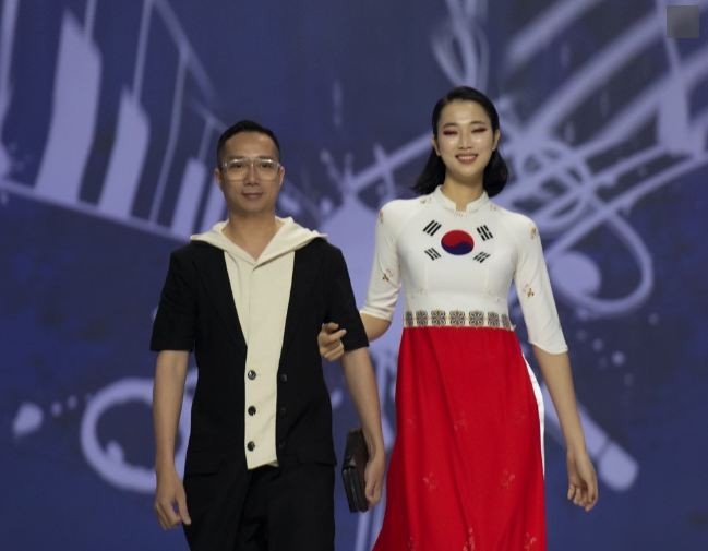 Promoting Culture through 2022 Vietnam Days Abroad Promoting Culture through 2022 Vietnam Days Abroad