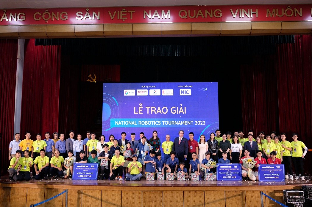 The Champion team will have the opportunity to aim for the VEX Robotics World Championship 2023.