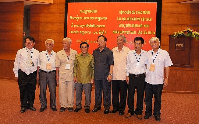 Hành trình hữu nghị qua 5 Liên hoan hữu nghị nhân dân Việt – Lào Hành trình hữu nghị qua 5 Liên hoan hữu nghị nhân dân Việt – Lào