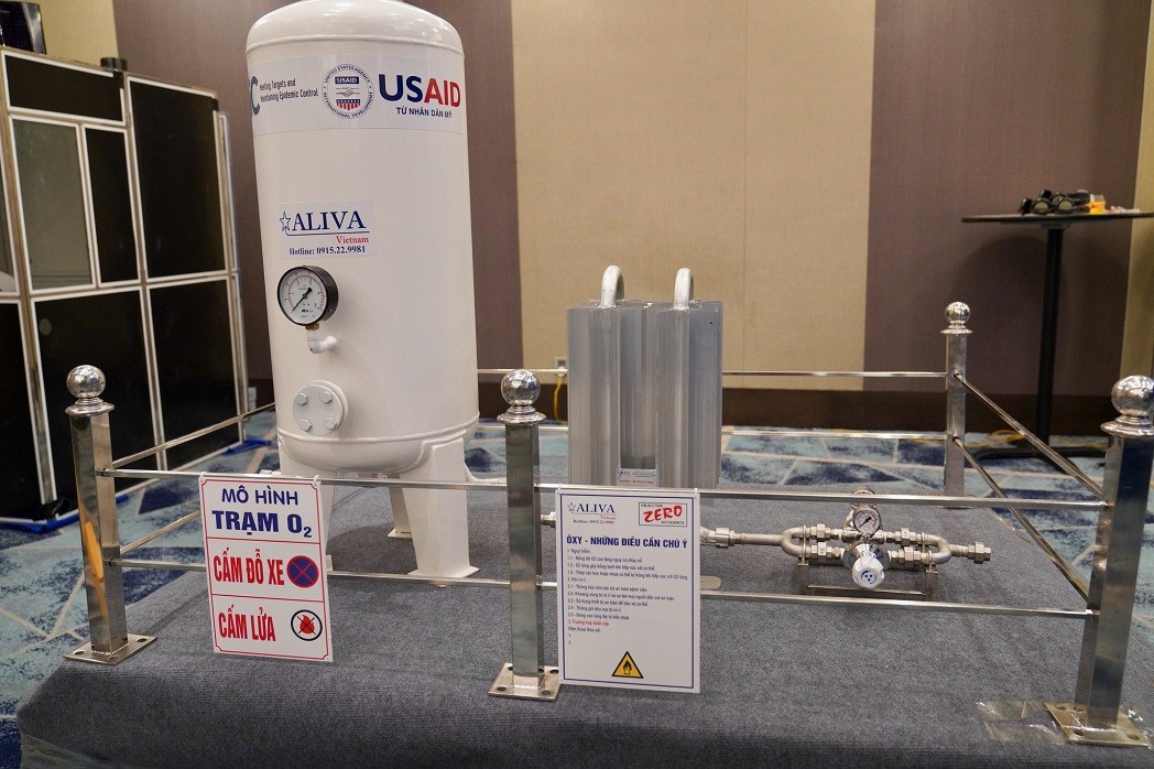 USAID’s installation of the 23 liquid oxygen systems and related support, valued at $7.5 million, helps Vietnam’s hospitals to provide thousands of additional patients with a reliable supply of medical oxygen. USAID’s installation of the 23 liquid oxygen systems and related support, valued at $7.5 million, helps Vietnam’s hospitals to provide thousands of additional patients with a reliable supply of medical oxygen.