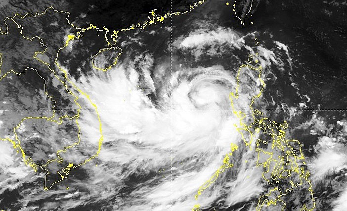 Satellite image of Typhoon Noru in the East Vietnam Sea, September 26, 2022. Photo: National Center for Hydro-meteorological Forecasting Satellite image of Typhoon Noru in the East Vietnam Sea, September 26, 2022. Photo: National Center for Hydro-meteorological Forecasting