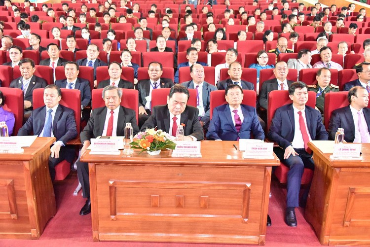 600 đại biểu tham gia Khai mạc Liên hoan hữu nghị nhân dân Lào – Việt Nam lần thứ V