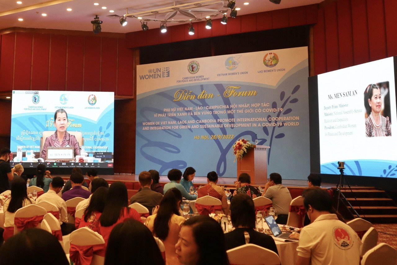 Bà bà Men Sam An, Phó Chủ tịch Đảng Nhân dân Campuchia, Phó Thủ tướng Chính phủ Hoàng gia Campuchia, Chủ tịch Hội Phụ nữ Campuchia vì Hòa bình và Phát triển phát biểu trực tuyến tại Diễn đàn (Ảnh: Hạnh Trần). Bà bà Men Sam An, Phó Chủ tịch Đảng Nhân dân Campuchia, Phó Thủ tướng Chính phủ Hoàng gia Campuchia, Chủ tịch Hội Phụ nữ Campuchia vì Hòa bình và Phát triển phát biểu trực tuyến tại Diễn đàn (Ảnh: Hạnh Trần).