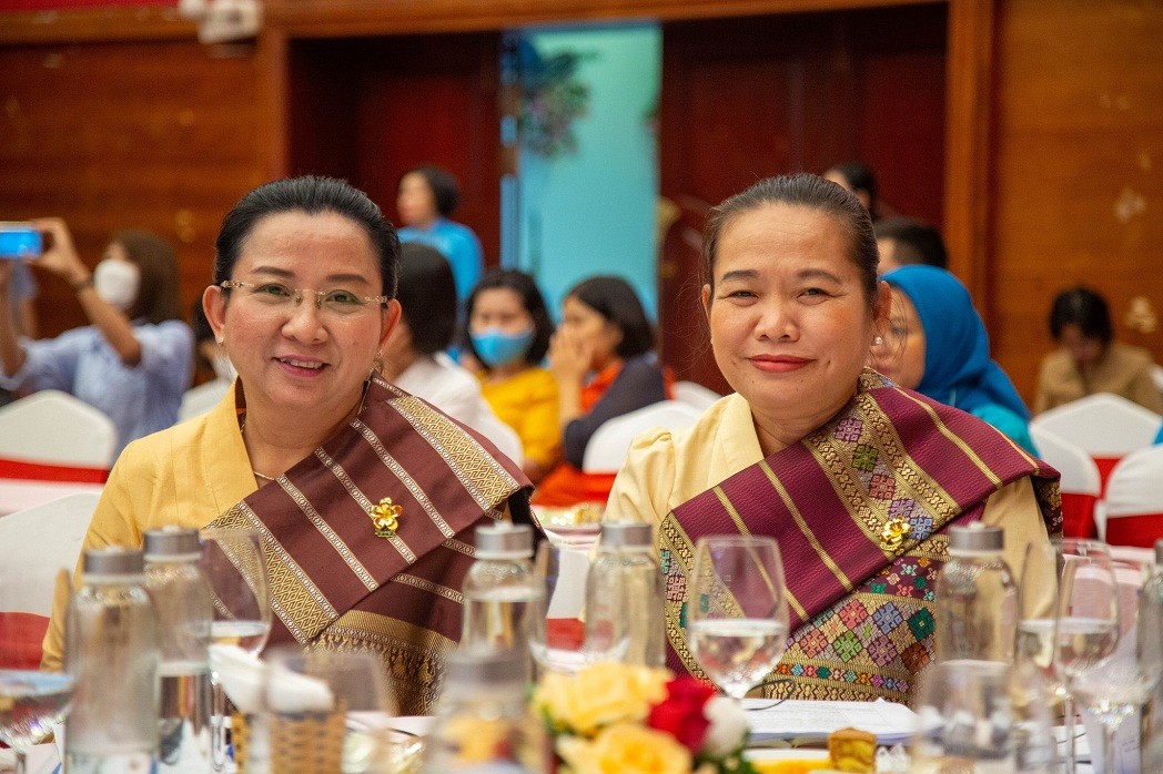 Delegates attend the hybrid forum in Hanoi's point. Photo: UN Women/Huong Luu Delegates attend the hybrid forum in Hanoi's point. Photo: UN Women/Huong Luu