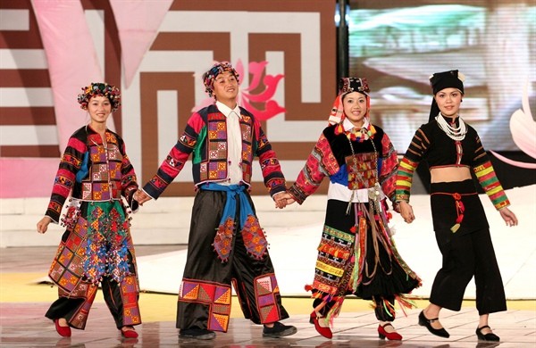 Liên hoan trình diễn trang phục truyền thống các dân tộc thiểu số Việt Nam khu vực phía bắc 2022 Liên hoan trình diễn trang phục truyền thống các dân tộc thiểu số Việt Nam khu vực phía bắc 2022