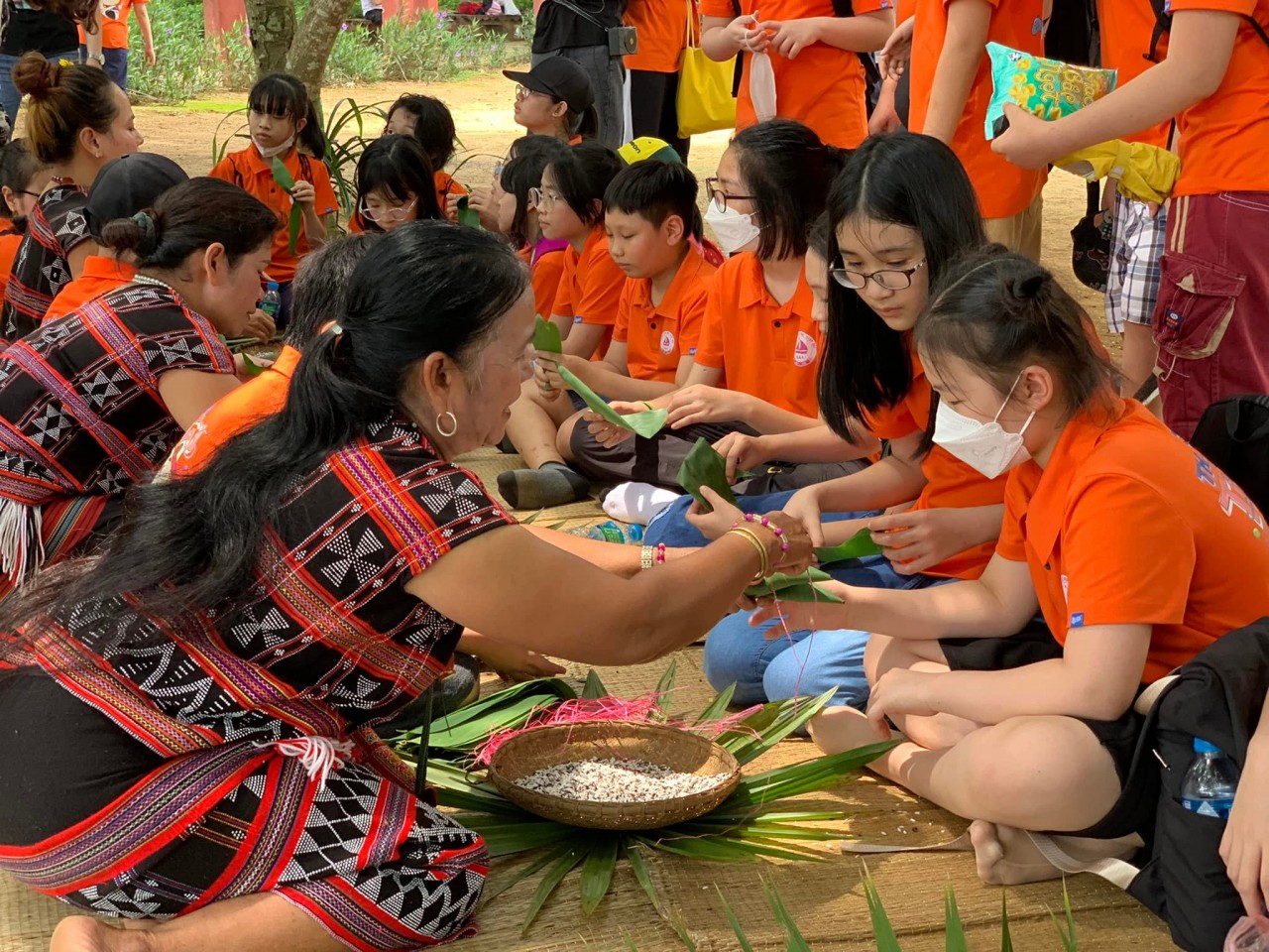Ấn tượng miền Tây tại Làng Văn hóa, Du lịch các dân tộc Việt Nam Ấn tượng miền Tây tại Làng Văn hóa, Du lịch các dân tộc Việt Nam