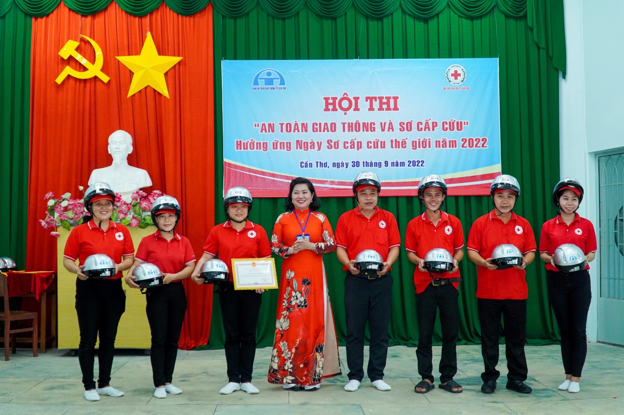 Cần Thơ: Tổ chức Hội thi An toàn giao thông và sơ cấp cứu cho cán bộ cơ sở Cần Thơ: Tổ chức Hội thi An toàn giao thông và sơ cấp cứu cho cán bộ cơ sở