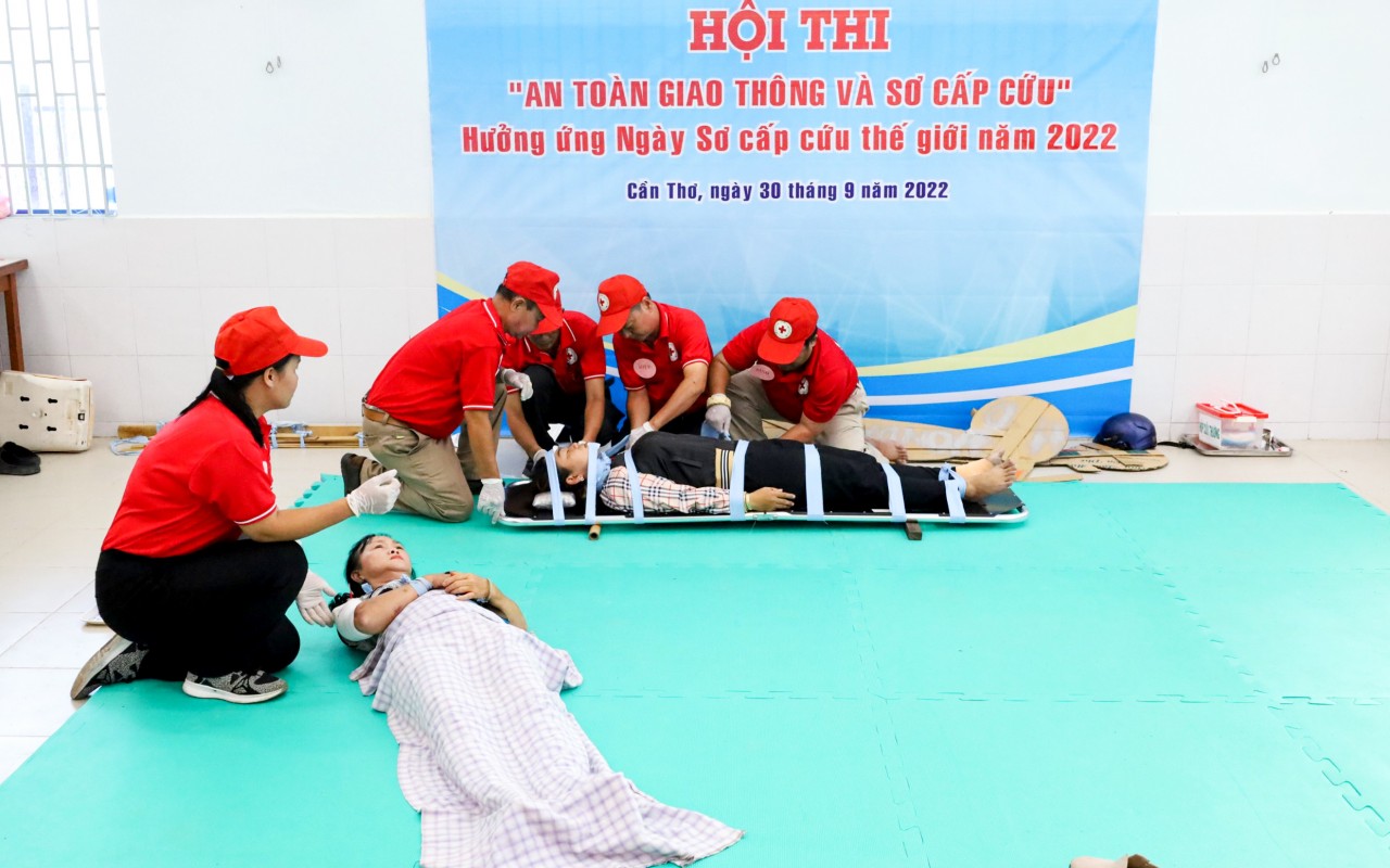 Cần Thơ: Tổ chức Hội thi An toàn giao thông và sơ cấp cứu cho cán bộ cơ sở Cần Thơ: Tổ chức Hội thi An toàn giao thông và sơ cấp cứu cho cán bộ cơ sở