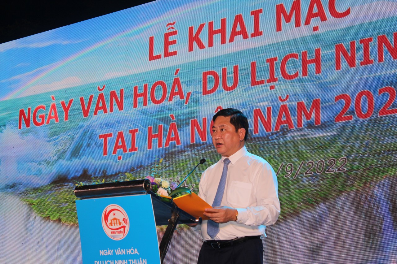 Chủ tịch UBND tỉnh Ninh Thuận Trần Quốc Nam phát biểu khai mạc Chủ tịch UBND tỉnh Ninh Thuận Trần Quốc Nam phát biểu khai mạc