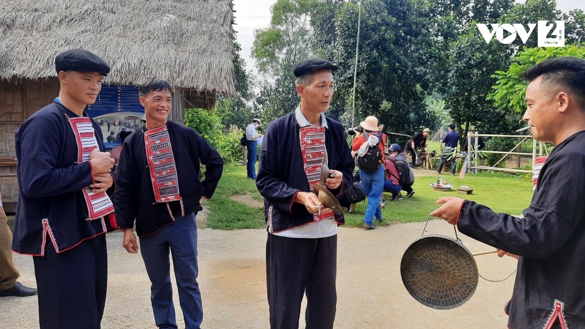 Nét đặc sắc trong lễ cưới của người Dao đỏ ở Tuyên Quang Nét đặc sắc trong lễ cưới của người Dao đỏ ở Tuyên Quang