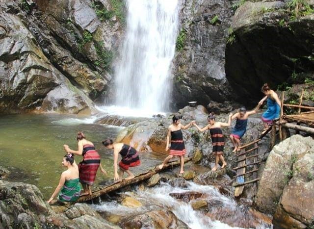 “Trường Sơn Xanh”, mở lối cho phụ nữ Pa Kô làm du lịch “Trường Sơn Xanh”, mở lối cho phụ nữ Pa Kô làm du lịch