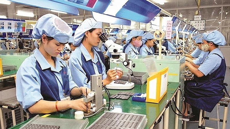 Opportunities to Attract Foreign Direct Investment of Vietnamese Industry Opportunities to Attract Foreign Investment of Vietnamese Industry
